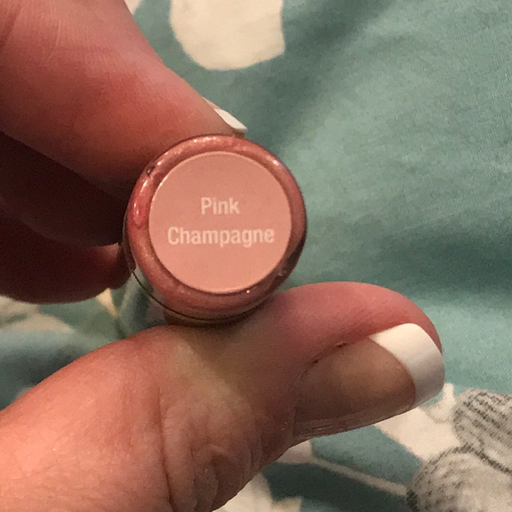 Pink Champagne 🍾 SeneGence LipSense lip color NEW